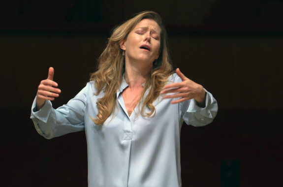 Foto_Barbara_Hannigan_Fuoco-Sacro…089113-000-A_3523888